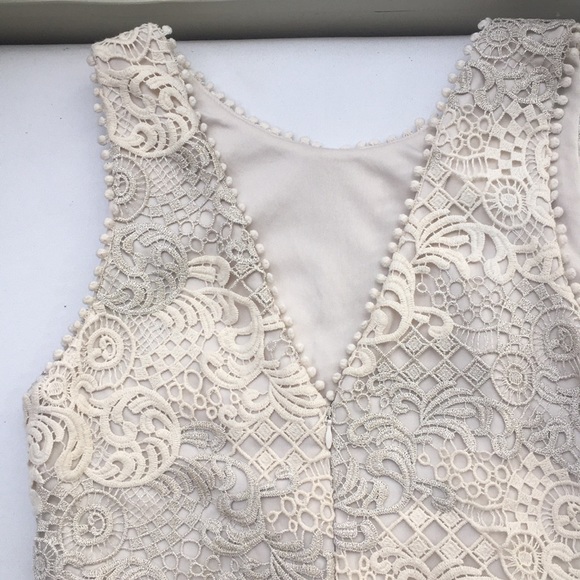 NEW Eloquent Francesca’s dress  w/ tags - Picture 4 of 6